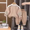 Conjunto de Outono para Bebê Meninos Novo Primavera e Outono Infantil Estilo Ocidental Outono Urso Tridimensional Casual Duas Peças Venda Direta