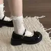 Zapatos Mary Jane redondos lindos de estilo japonés con lazo y encaje para mujer, nuevo modelo de otoño 2026, adecuados para combinar con faldas, zapatos planos de cuero