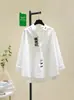 Camisa de Algodão Puro Bordada com Elemento de Gato para Mulheres, Nova Camisa Casual Versátil de Manga Longa para Outono com um Design Único