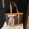 Bolso de gran capacidad popular de este año para mujer, nuevo bolso de hombro de moda 2024, bolso de mano para estudiantes universitarios de clase.