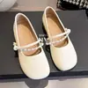 Otoño 2026 Nuevo Estilo Zapatos de Mujer Mary Jane con Correa Sola de Perlas Piel Suave Cómodos No Rozan los Pies Combinan con Faldas Suela Plana Zapatos de Moda