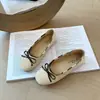 Zapatos de abuela wawa verano talla grande cómodos versátiles estilo pequeño Chanel zapatos de vestir bonitos estilo suave slip-on retro estilo nuevo