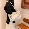 Moda Nueva Primavera 2024 Bolso Estampado Bolso de Mujer Bolso de Hombro Texturizado Elegante Retro Europeo y Americano Bolso Portátil de Axila