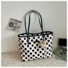 Bolso grande de moda de lunares transfronterizo para mujer, nuevo bolso tote casual de gran capacidad, versátil para ir al trabajo, moderno bolso de hombro y para el antebrazo