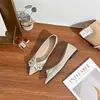 Lujo ligero y sensación de alta gama, zapatos planos de punta fina con lazo de pedrería, suela suave, cómodos zapatos planos para mujer de corte bajo en tallas grandes