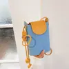 Bolso de Mano Pequeño Relajado y Elegante para Mujer 2026 Nuevo Bolso Cubo de Moda Bolso Cruzado Simple para Hombro