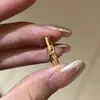 Anillo de Oro con Diseño de Nudo Retorcido para Mujer, Adecuado para el Dedo Índice, de Doble Capa, Estilo Lujo Ligero, Anillo Versátil con un Toque Exclusivo de Gama Alta, Exclusivamente para Ventas Transfronterizas
