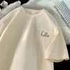 Llegada Nueva Verano 2025 Camiseta Holgada de Manga Corta para Hombre Estilo Hong Kong Algodón Puro Marca de Moda Estampado de Coche Cuello Redondo Hombro Mangas de Media Longitud