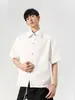 Camisa masculina de manga curta texturizada estilo americano, novo modelo de verão 2026, de alta qualidade, estilosa, solta e casual de meia-manga