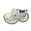 Parte superior de malla estilo europeo, suela gruesa, súper populares, zapatillas tipo "dad shoes" ligeras para mujer, nueva colección otoño 2026, zapatillas casuales cómodas y versátiles