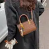 Bolsas Femininas da Moda 2025 Nova Moda Estilo Coreano Pequena Bolsa de Mão Quadrada Versátil Bolsa de Ombro Transversal para Mulheres