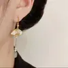 Explosiones de Verano Nueva Moda China Abanico Plegable Largo con Incrustaciones de Diamantes Pendientes con Borlas Diseño de Nicho Accesorios para Orejas de Lujo Ligero para Mujer