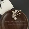 Broche de Diamantes Completo, Lujo Ligero, Flor Vintage, Mariposa y Espiga de Trigo, Broche de Alta Calidad, Broche de Nicho de Gama Alta