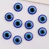 Venta al por mayor de fábrica resina ojo azul oblea Ojo Turco del Diablo ojo azul cuenta plana azul accesorios para ropa