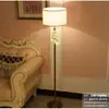 Lámpara de Pie Minimalista Posmoderna para Sala de Estar y Dormitorio, Lámpara de Mesa de Pie con Colgante de Cristal K9, Cortina de Cuentas y Interruptor Regulador con Control Remoto