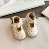 Sapatos Infantis de Bolinhas com Renda, Solado Macio para Bebês, Novo Estilo Primavera/Outono 2026, Sapatos Pequenos de Couro Mary Jane com Laço para Meninas