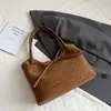 Bolsa de Mão com Laço Moda Retrô Feminina 2025 Nova Bolsa de Mão Fosca de Grande Capacidade Bolsa de Axila de Alto Valor