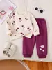Conjunto de Otoño y Estampado de Tulipanes Sudadera con Capucha Cuello Redondo Pantalones Jogger Morados Conjunto Casual de Dos Piezas para Bebé Estilo Coreano
