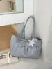 Bolsa tote plissada de nicho estilo coreano para mulheres, novo modelo de verão 2026, bolsa de grande capacidade para estudantes universitários, bolsa de ombro para o dia a dia