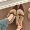 Zapatos Mary Jane de punta estilo francés con tacón de cuña, que cuentan con cierre de hebilla, un tacón grueso y forro de felpa, nueva colección otoño/invierno 2026 para mujer