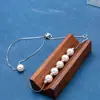 Collar de Perlas Estilo Ins para Mujer con 5 Perlas, Diseño Deslizante, Moda de Lujo Ligero, Cadena Versátil y Sencilla para la Clavícula para Mujeres