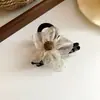 Pinza de Flor de Malla de Tela Pinza de Agarre Temperamento Suave Francés Versátil para el Trabajo Pinza de Tiburón Parte Trasera de la Cabeza Moda Accesorios para el Cabello Mujeres