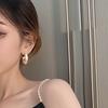 Pendientes elegantes de estilo frío de celebridades de Internet japonesas y coreanas 2023, pendientes de cuentas irregulares en forma de C con personalidad exagerada y exquisita