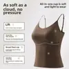 Venta directa del fabricante, popular en el sudeste asiático, top sin mangas ajustado y sin costuras con cuello en V, transpirable con almohadillas en el pecho, versátil y elegante