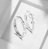 Anillo índice nuevo 2025 dulce liso con lazo diseño femenino nicho alta gama simple anillo liso abierto