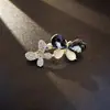 Broche Borboleta de Diamante Luxo Retrô para Mulheres, Alfinete Requintado de Alta Qualidade para Fixar Corsage de Roupas, Acessórios de Animais de Alta Qualidade