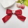 Novo Laço de Fita de Poliéster com Pérola em Forma de Coração Adorno de Cabeça Joia DIY Flor para Sapato Capa de Celular Acessórios para Mala Roupas