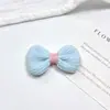 Pequeña tela plisada fresca con flores de cinco pétalos de colores, accesorios para el cabello, horquillas, lazos, ropa, calcetines y más.