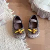 Zapatos de Frijol de Peluche Dulces para Niños 2026 Otoño/Invierno Nuevas Llegadas Niñas Color Sólido Lindos Slip-on Versátiles de Rendimiento Zapatos de Algodón
