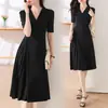 2026 Nuevo Estilo Tallas Grandes Elegante Vestido de Verano con Escote en V y Corte A Falda Plisada para Ocultar el Vientre y Adelgazar la Cintura