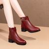 Mãe Sapatos Inverno 2021 Novas Botas Curtas Femininas Sapatos de Couro Forrados com Fundo Macio Sapatos de Algodão de Couro Macio de Meia Idade e Idosos Botas Martins