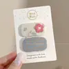 Elegante presilha frontal com design de bico de pato, presilha lateral fofa para fios soltos, pequeno grampo floral estilo Chanel, novo modelo 2026 de acessório de cabelo