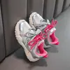 Zapatos de Entrenamiento Alemanes para Mujer que Aumentan la Altura, Estilo Nuevo Primavera 2026, Tenis Deportivos Casuales Retro, Zapatos Versátiles de Moda para Niños Forrest Gump