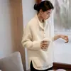 Suéter de malha 100% lã pura, novo estilo outono e inverno para mulheres, gola com botões meio aberta e barra com fenda, top moderno para o dia a dia