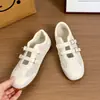 Tênis Feminino 2026 Verão Novo Estilo Vazado com Strass e Fivela Dupla em Tela com Solado Macio, Calçados Casuais Leves, Calçados Esportivos