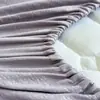 Faldón de cama acolchado con estampado de gasa de doble capa clase A, estilo pequeño y fresco, protector de colchón Simmons antideslizante totalmente cerrado, funda de faldón de cama~
