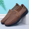 Nuevos zapatos casuales de verano para hombre zapatos de tela del viejo Pekín zapatos de malla transpirables antideslizantes zapatos de papá sandalias para mediana edad y ancianos