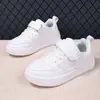 Sapatos Brancos Infantis para Crianças do Meio e Mais Velhas, Cabedal em Couro com Malha Respirável, Sapatos Brancos para o Campus, Tênis Brancos para Meninos e Meninas do Ensino Fundamental, Outono/Inverno