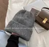 Gorro de Tricô para Mulheres com Circunferência de Cabeça Grande, Chapéu de Lã Versátil de Cor Sólida para Outono e Inverno para Homens, Gorro Slouchy que Afina o Rosto, Chapéu para Clima Frio