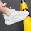 Zapatos Infantiles Babudou, Zapatos Deportivos Blancos Infantiles, Zapatos Blancos Ligeros de Verano para Niños, Zapatos de Malla Transpirable, Zapatos de Malla Sencilla para Niñas