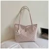 Bolsa de bolinhas feminina 2026 novo estilo saída de verão alta para o trabalho bolsa de ombro única bolsa tote bolsa de axila feminina