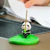 Soporte para Varillas de Incienso de Sándalo Rana Panda Famoso en Internet Sandalwood Incense Stick Holder Quemador Pequeño de Incienso Quemador de Aromaterapia Soporte para Incienso Regalo Creativo