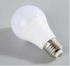 Fábrica directa de bombillas led luz de ahorro de energía dormitorio hogar exterior pasillo corredor e27 luz blanca luz cálida bombilla protección ocular