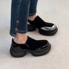 Mocassins Plataforma Retro com Solado Grosso para Aumento de Altura para Mulheres, Temporada Primavera 2026, Slip-On de Camurça com Bico Redondo, Sapatos Simples de Couro