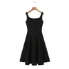 Vestido Longo Fashionável e Elegante para Mulheres, Estilo Francês, Gola Quadrada, Ajustado na Cintura, Alças Finas, Verão