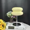 Venda direta do fabricante: luminária de mesa pequena para desktop transfronteiriça, luminária de mesa decorativa para quarto, luminária de noturna vintage minimalista pós-moderna Bauhaus